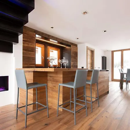 Apartment Abete - Attic With Private Bormio