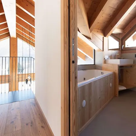 Abete - Attic With Private
