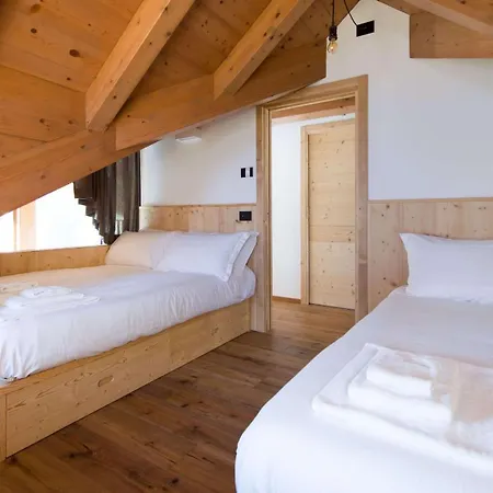Abete - Attic With Private Apartment *